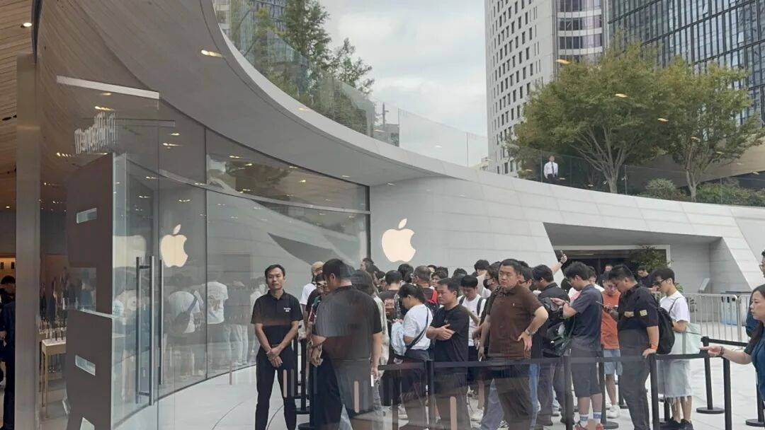 苹果印度厂哥月薪1200元，印度版iPhone却比国行版贵2000元？