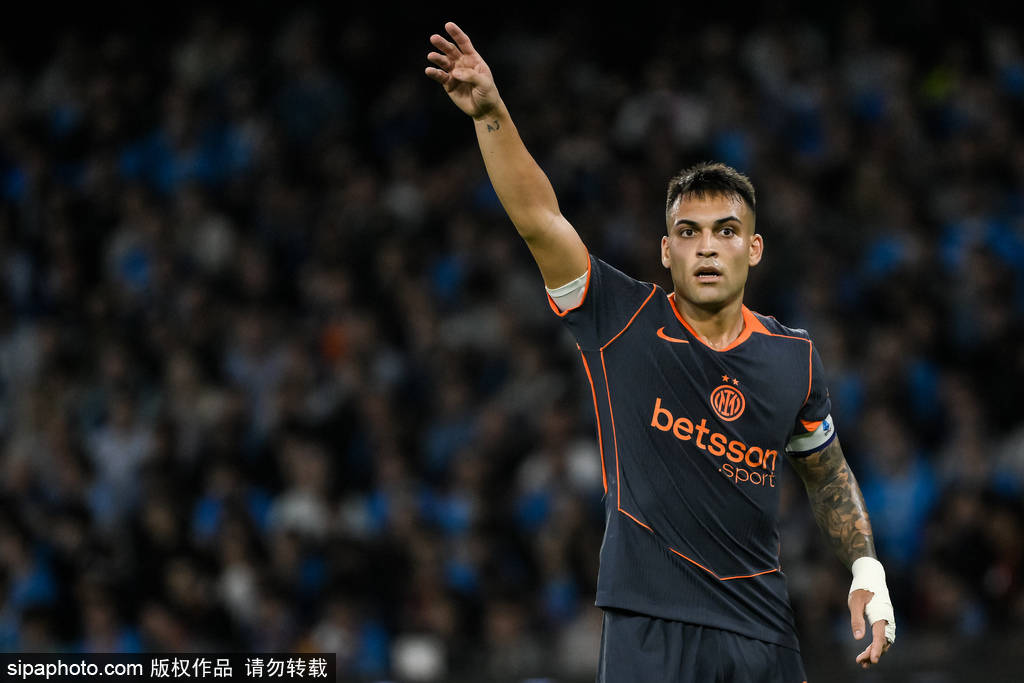 观战台：利物浦战苦主+阿森纳争八连胜 拜仁冲14连胜